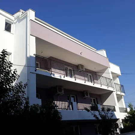 By The Sea - Diklo, - 17199 Apartamento