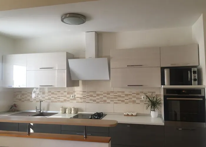 Διαμέρισμα By The Sea - Diklo, - 17199 Ζαντάρ